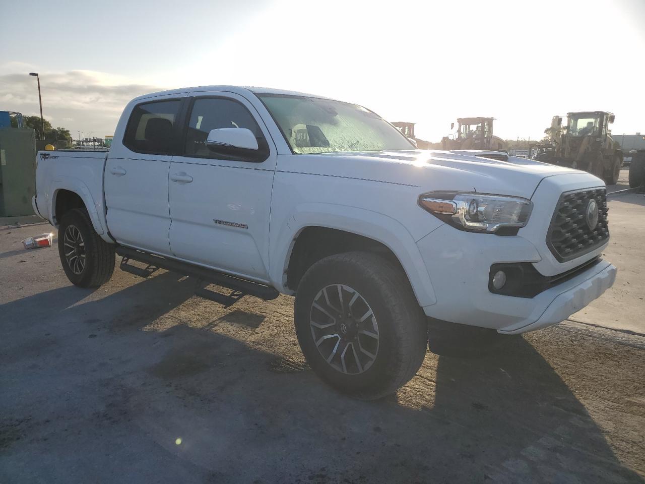 2021 Toyota Tacoma Trd Sport - Image 4
