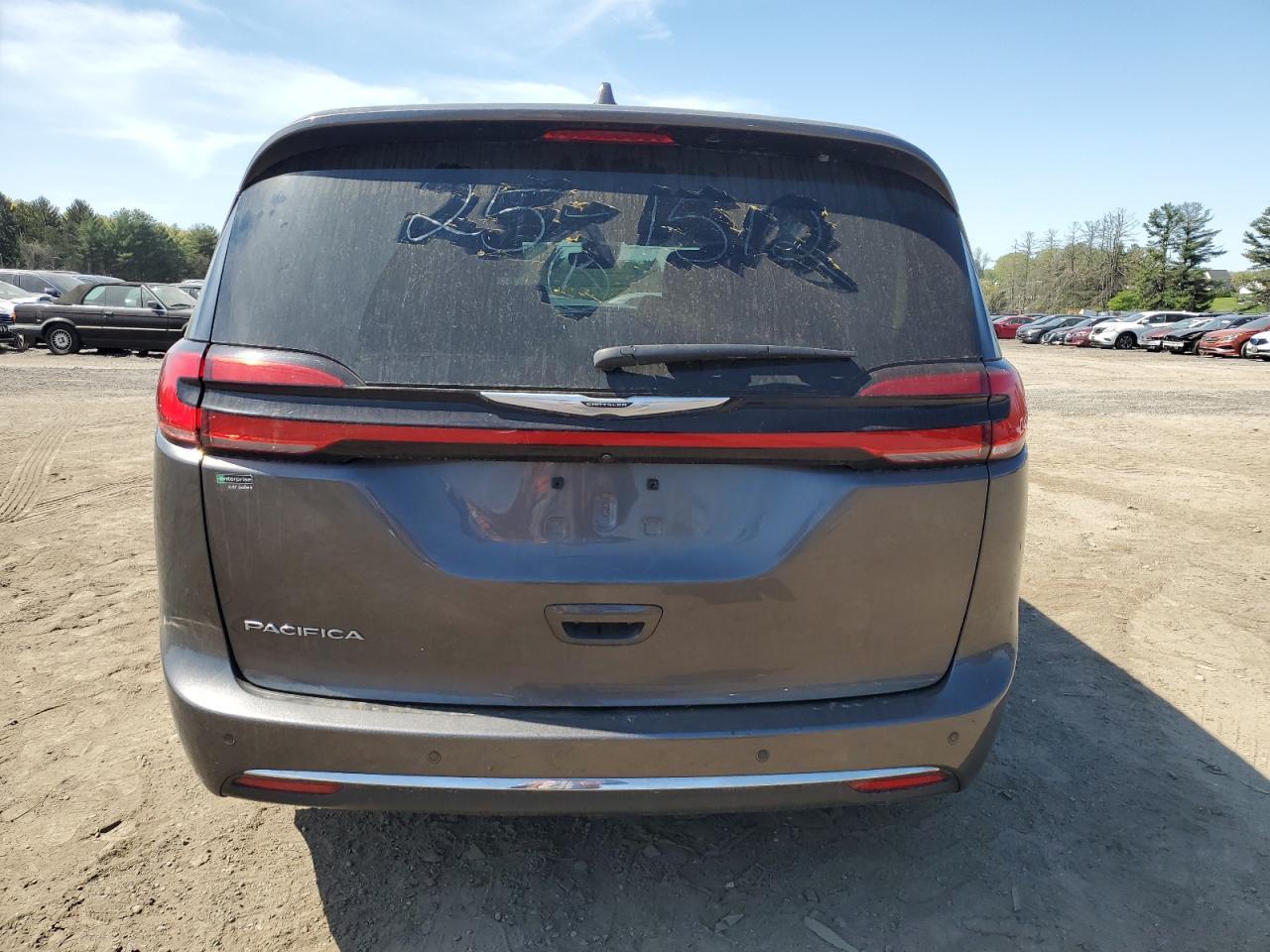 2022 Chrysler Pacifica Touring L - Фото 6