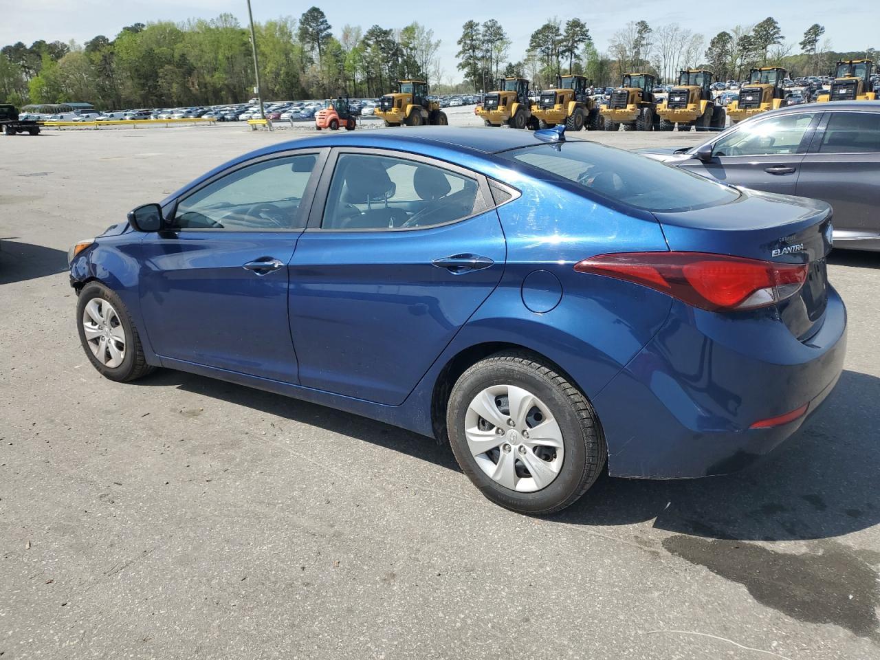 2016 Hyundai Elantra Se - Image 2