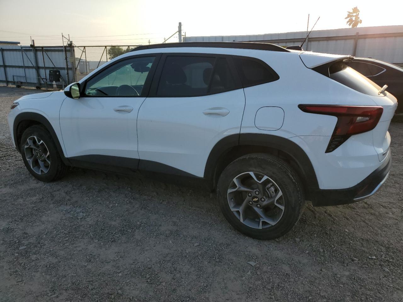 2024 Chevrolet Trax 1Lt - Фото 2