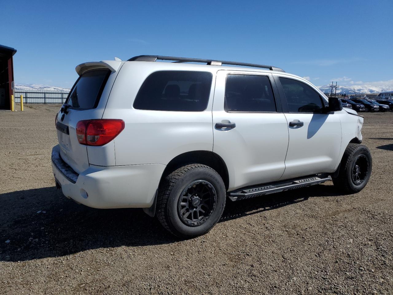 2016 Toyota Sequoia Platinum - Фото 3
