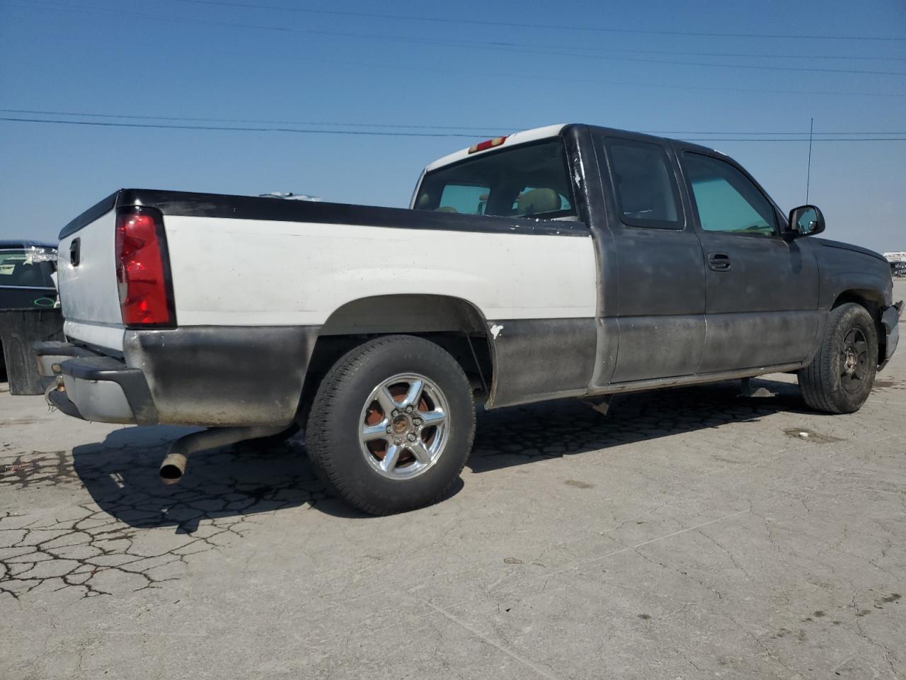 2006 Chevrolet Silverado C1500 - Image 3