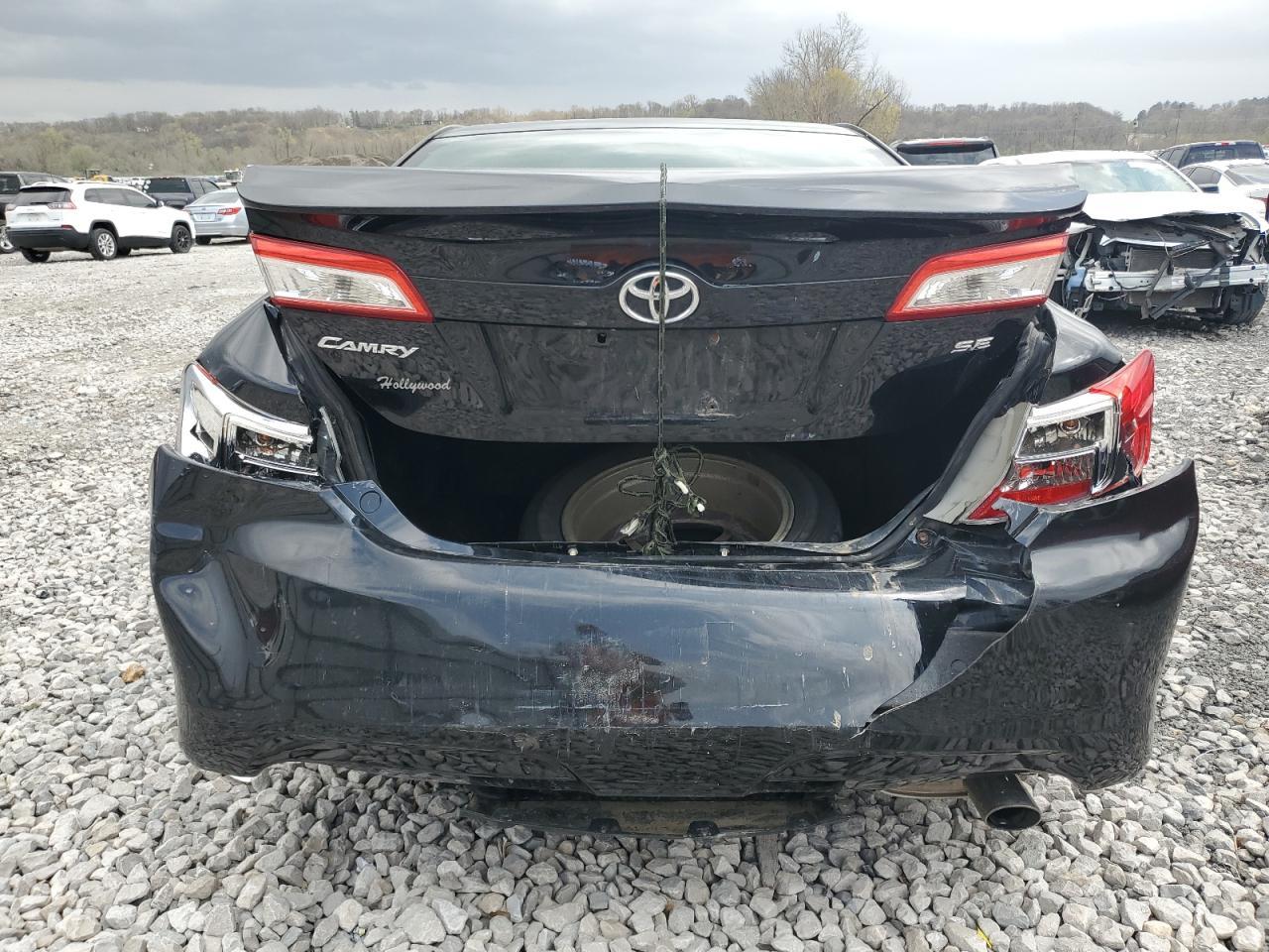 2014 Toyota Camry L - Image 6