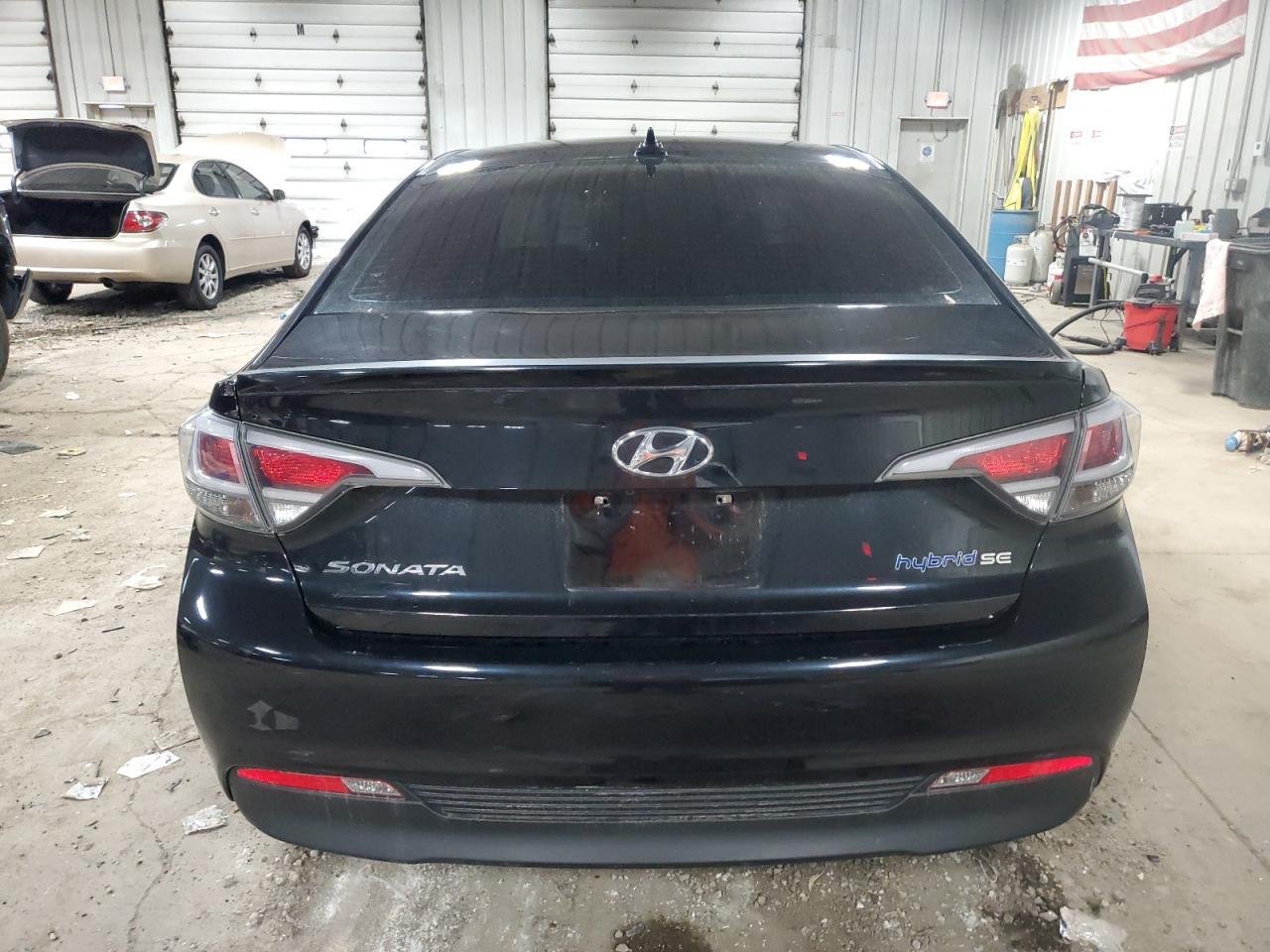 2016 Hyundai Sonata Hybrid - Image 6