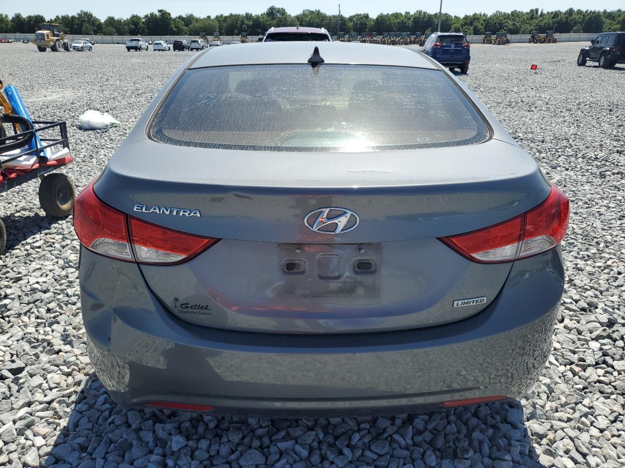 2013 Hyundai Elantra Gls - Image 6
