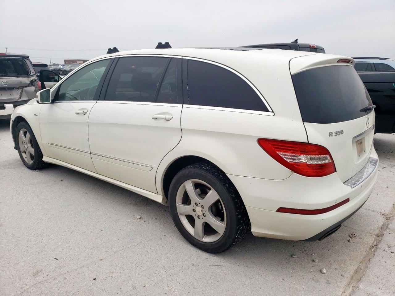 2012 Mercedes-Benz R 350 4Matic - Image 2