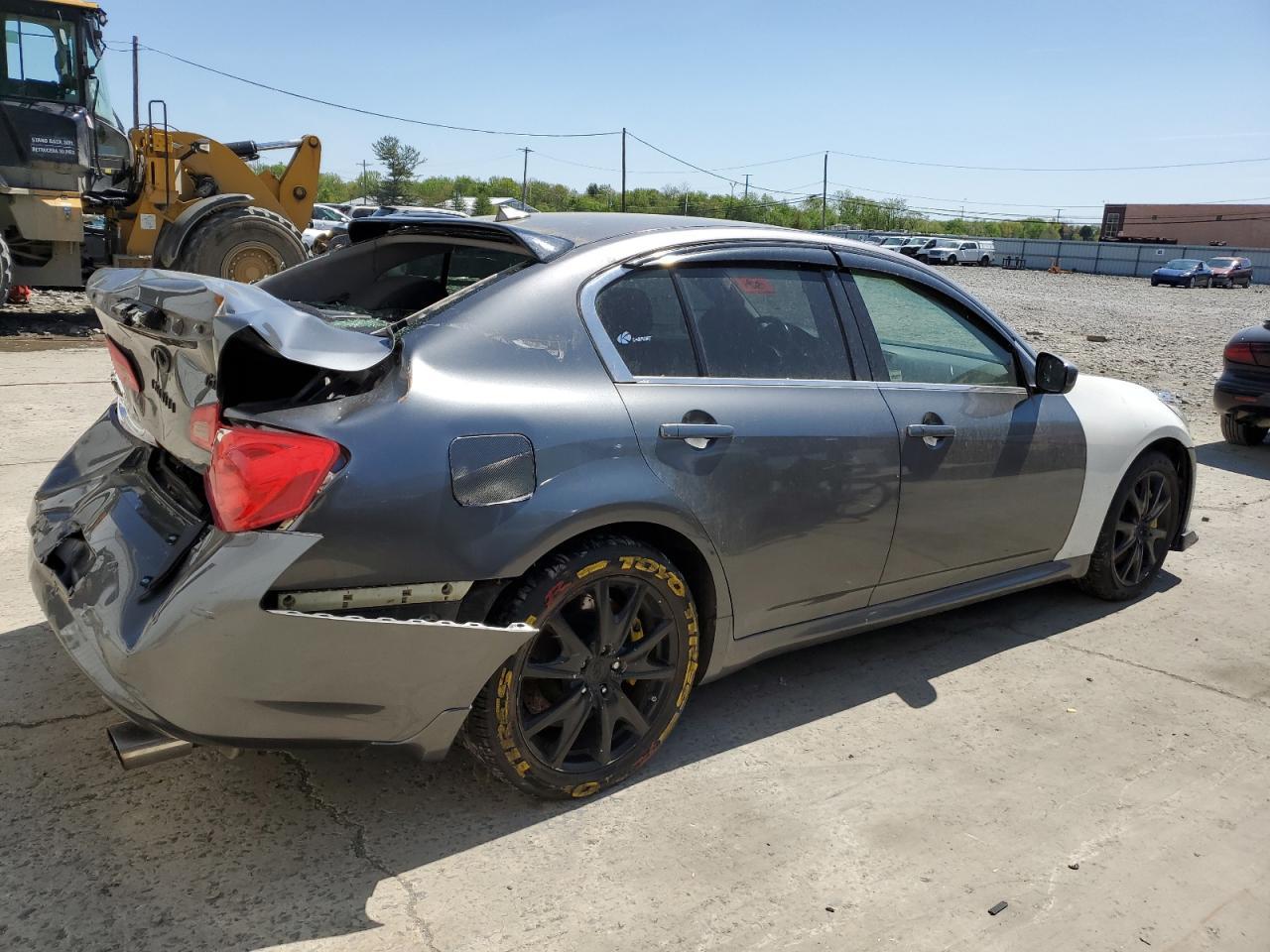 2011 Infiniti G37 - Фото 3