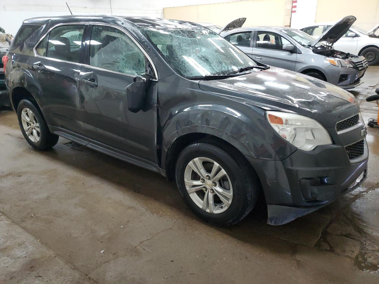 2014 Chevrolet Equinox Ls - Image 4