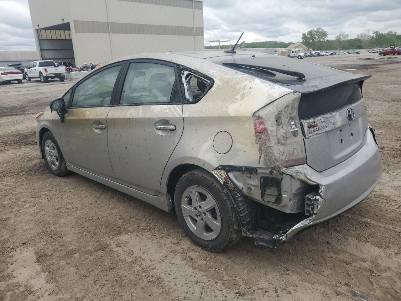 2011 Toyota Prius - Image 2