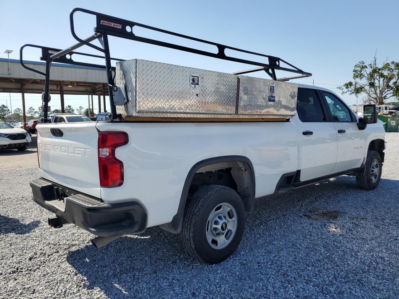 2024 Chevrolet Silverado C2500 Heavy Duty - Фото 3