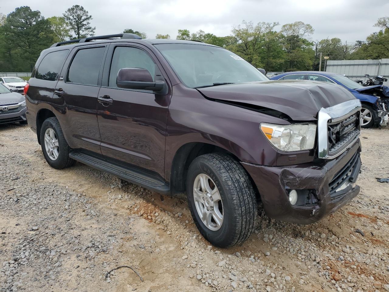 2016 Toyota Sequoia Sr5 - Фото 4