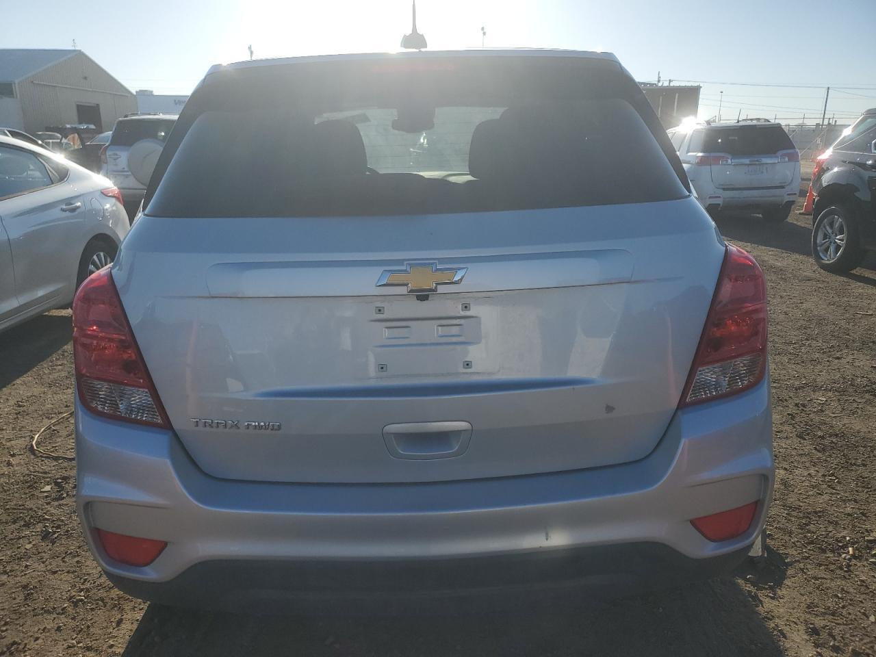 2020 Chevrolet Trax Ls - Image 6