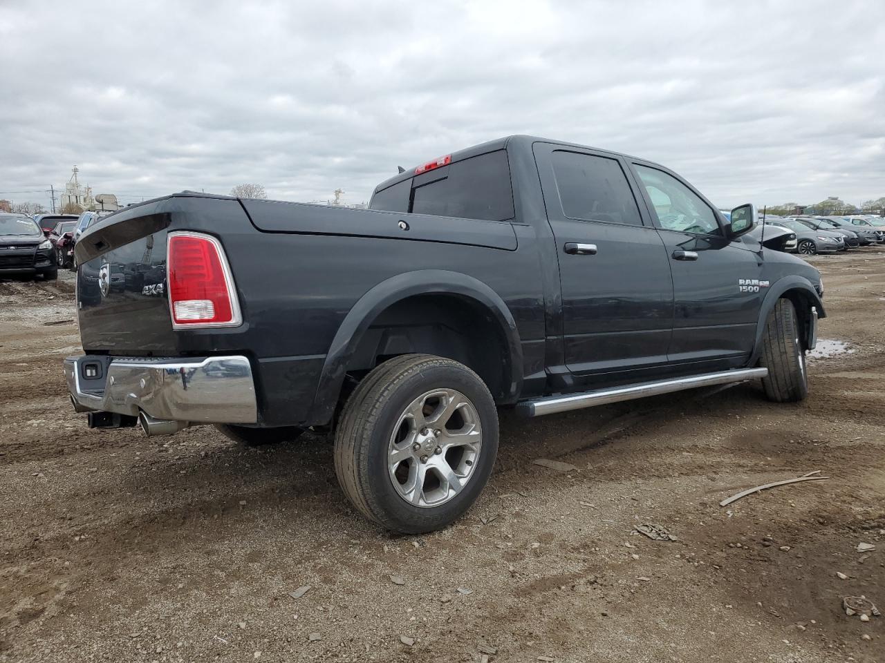 2017 Ram 1500 Laramie - Image 3