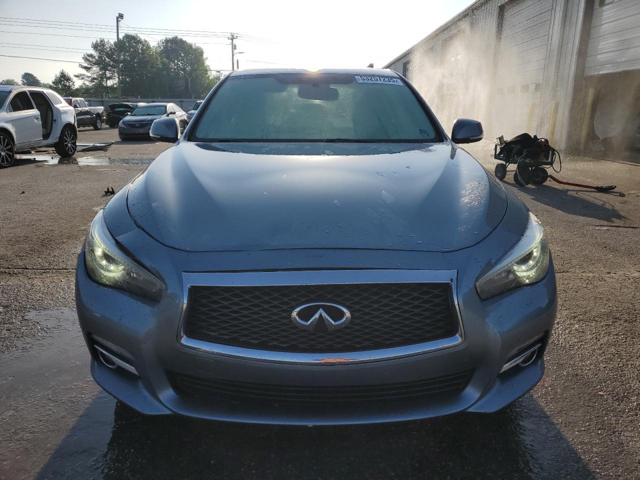 2017 Infiniti Q50 Premium - Image 5