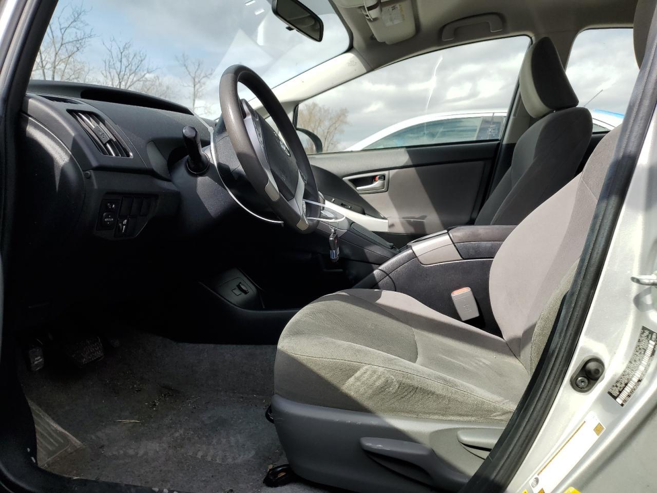 2014 Toyota Prius - Фото 7