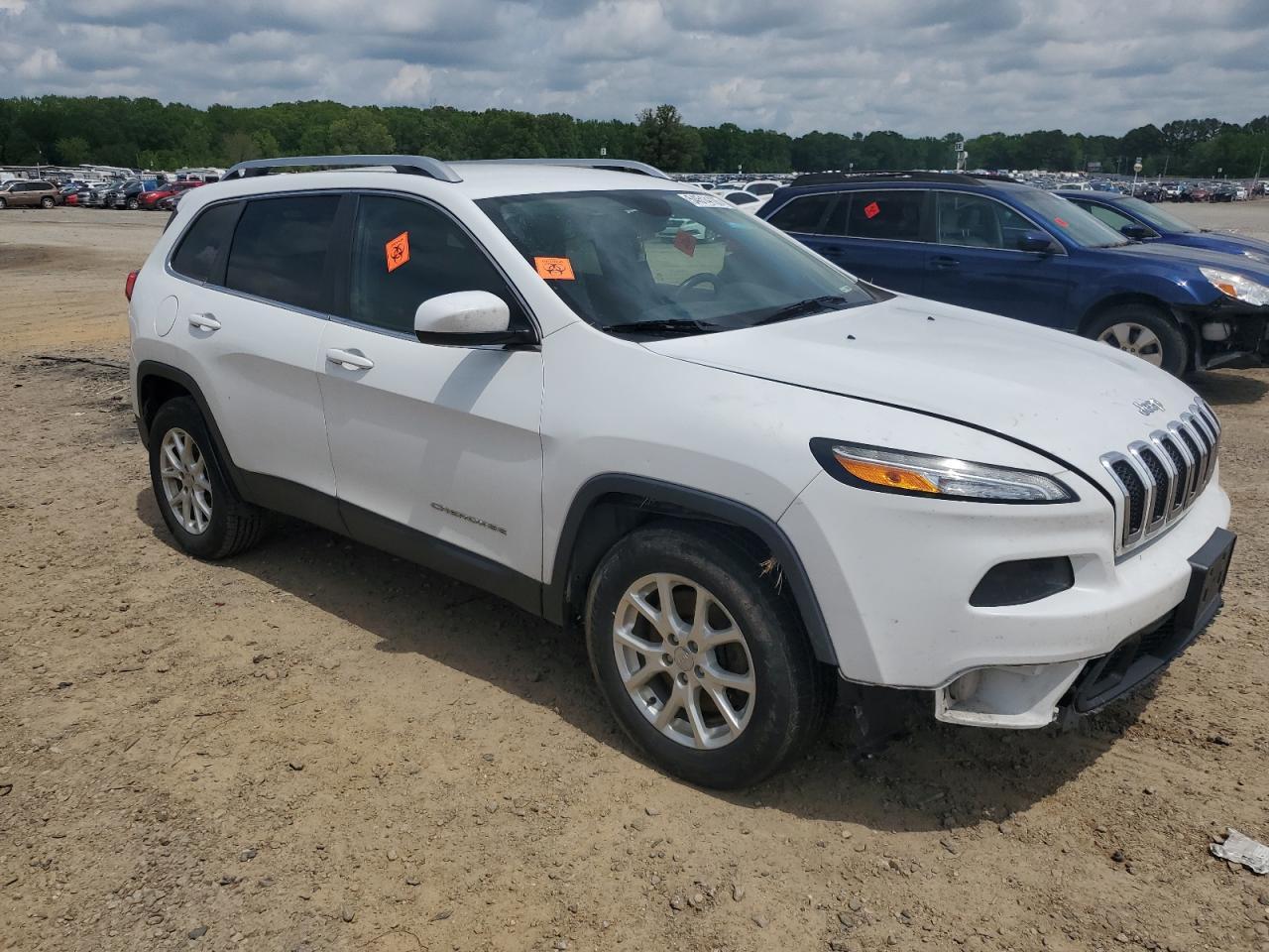 2015 Jeep Cherokee Latitude - Фото 4