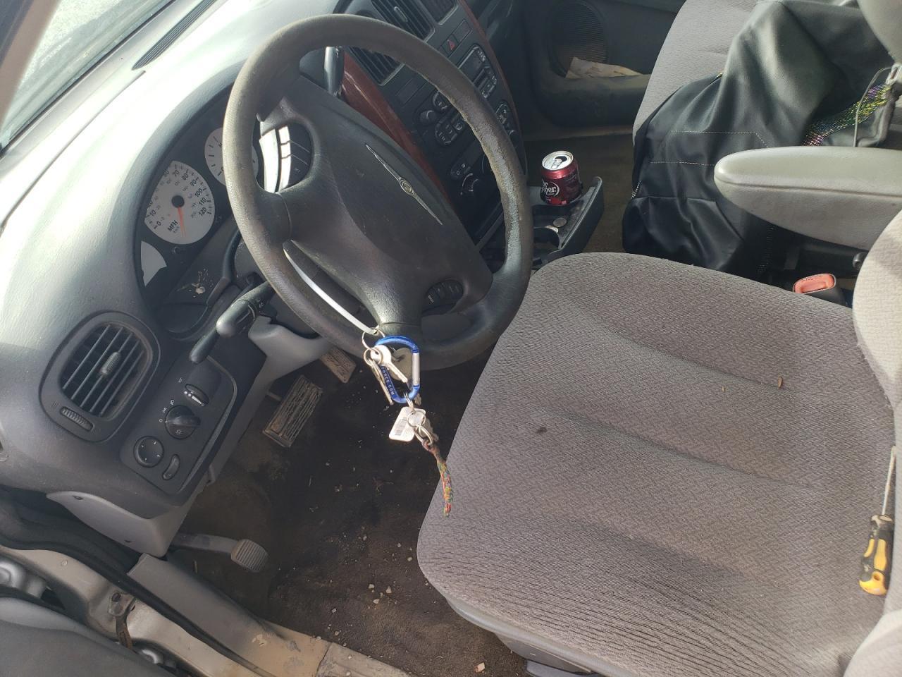 2007 Chrysler Town & Country Lx - Image 7