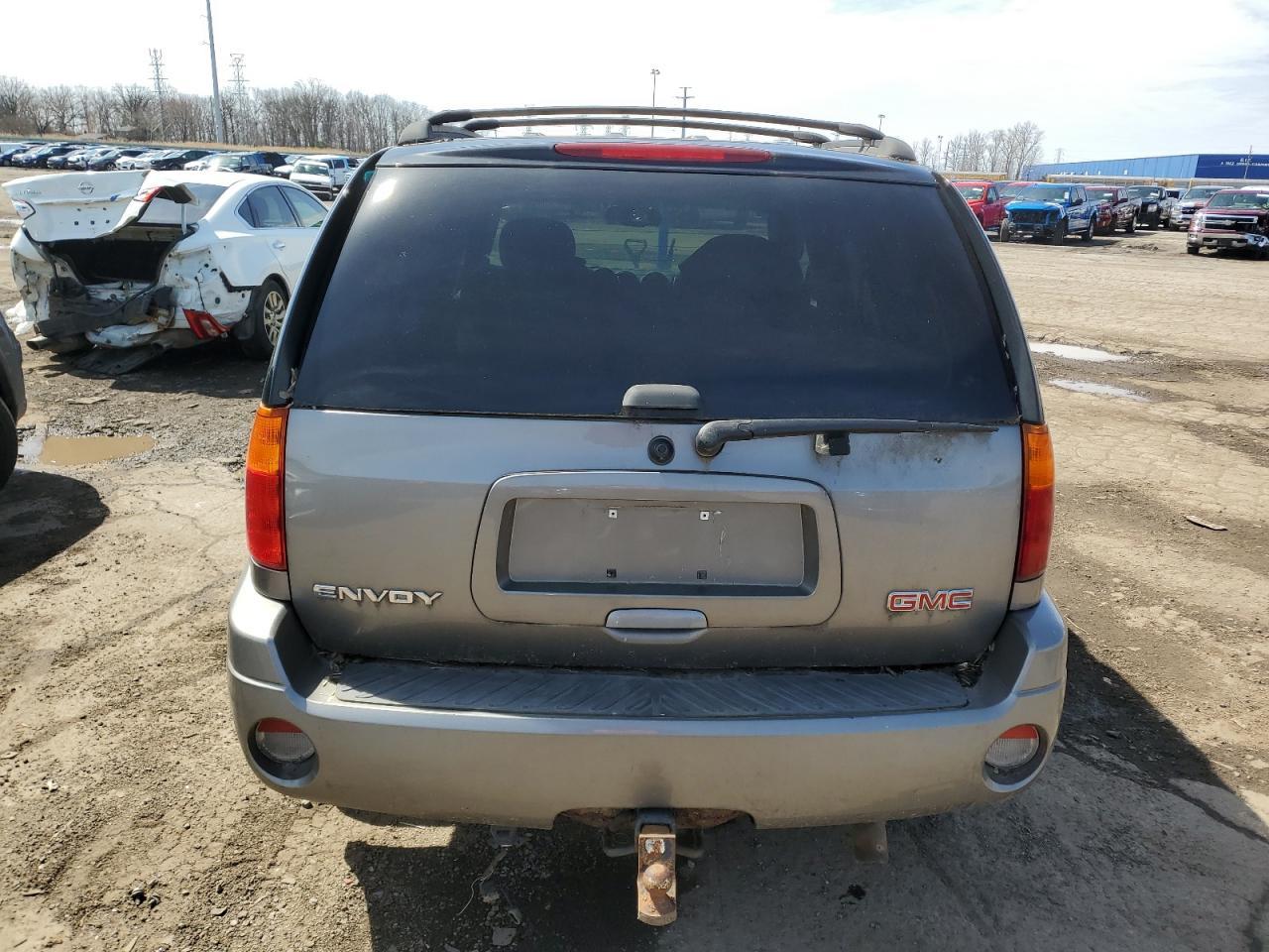 2008 GMC Envoy - Image 6