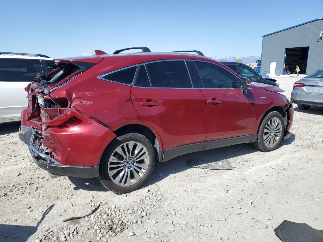 2021 Toyota Venza Le - Фото 3