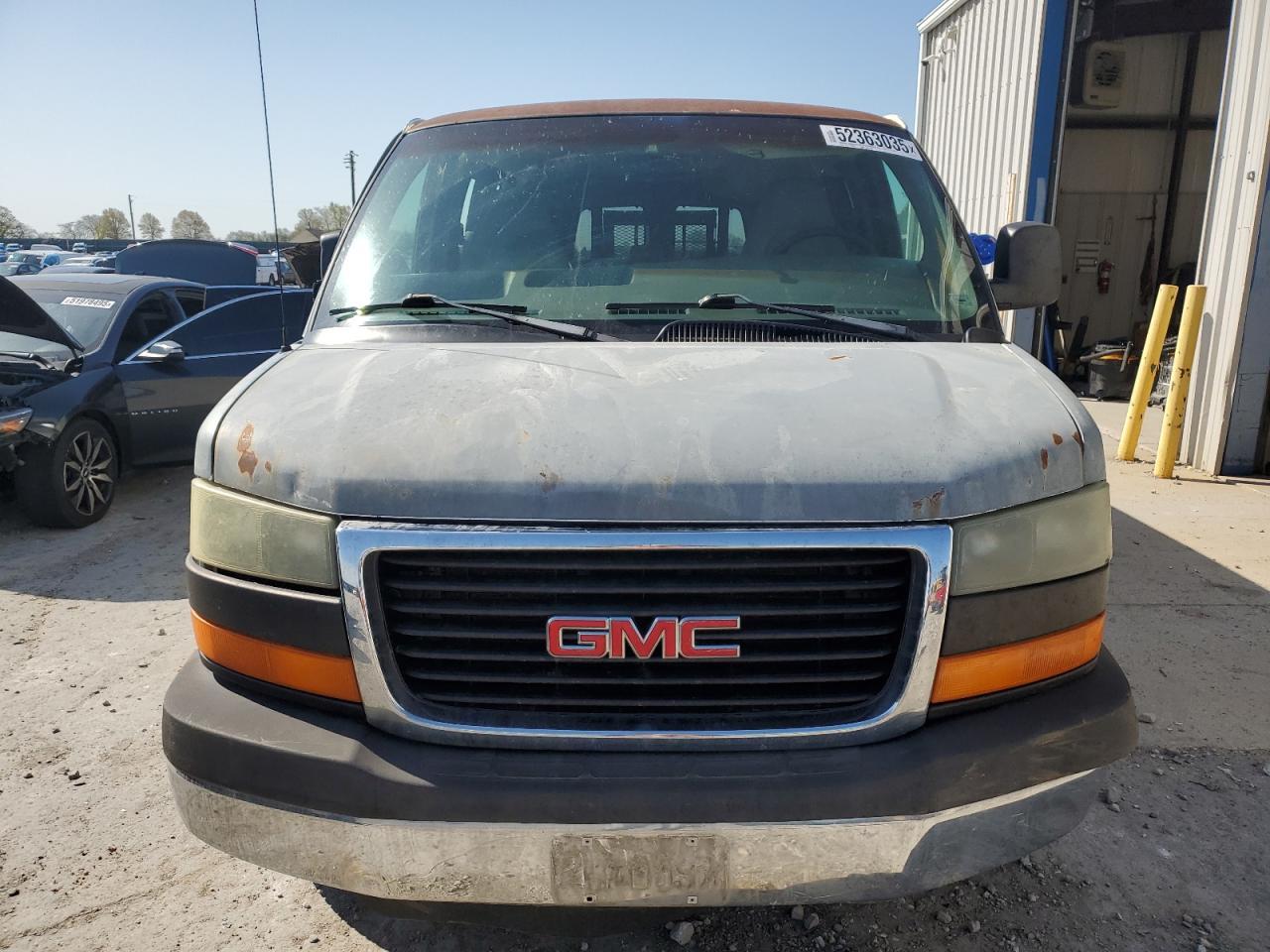 2003 GMC Savana G3500 - Image 5