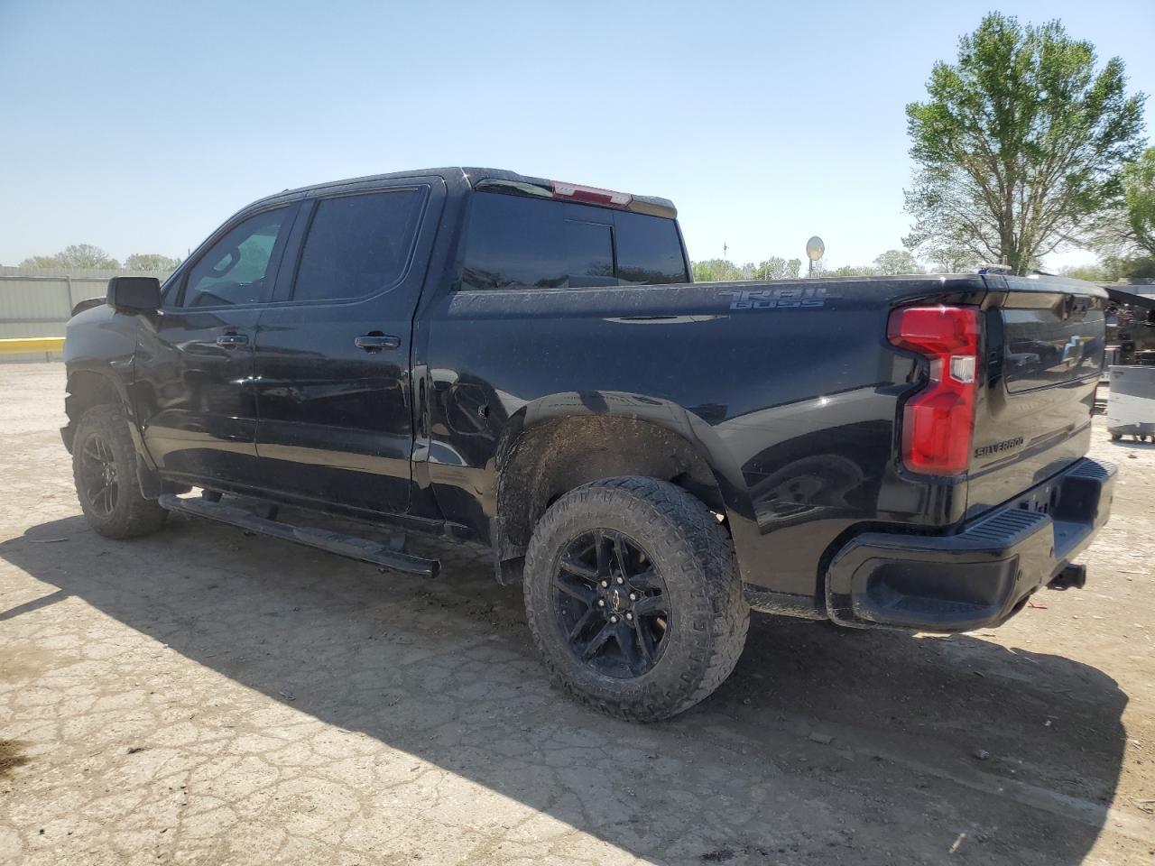 2022 Chevrolet Silverado K1500 Lt Trail Boss - Image 2