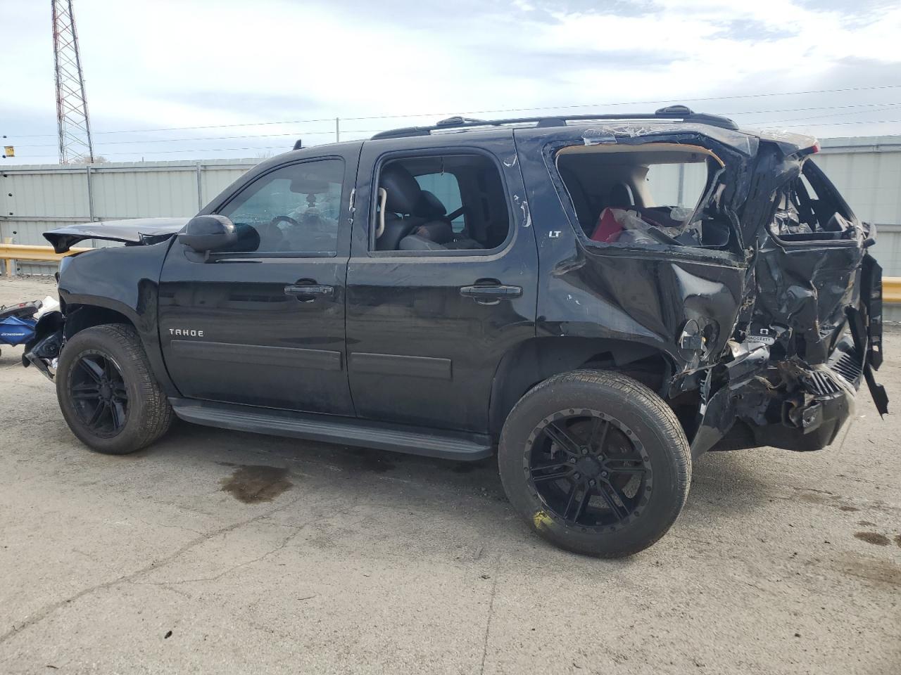 2013 Chevrolet Tahoe K1500 Lt - Image 2