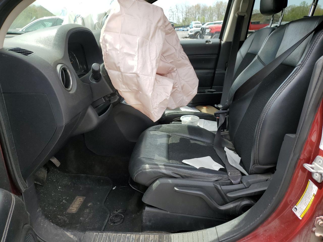 2014 Jeep Compass Latitude - Фото 7