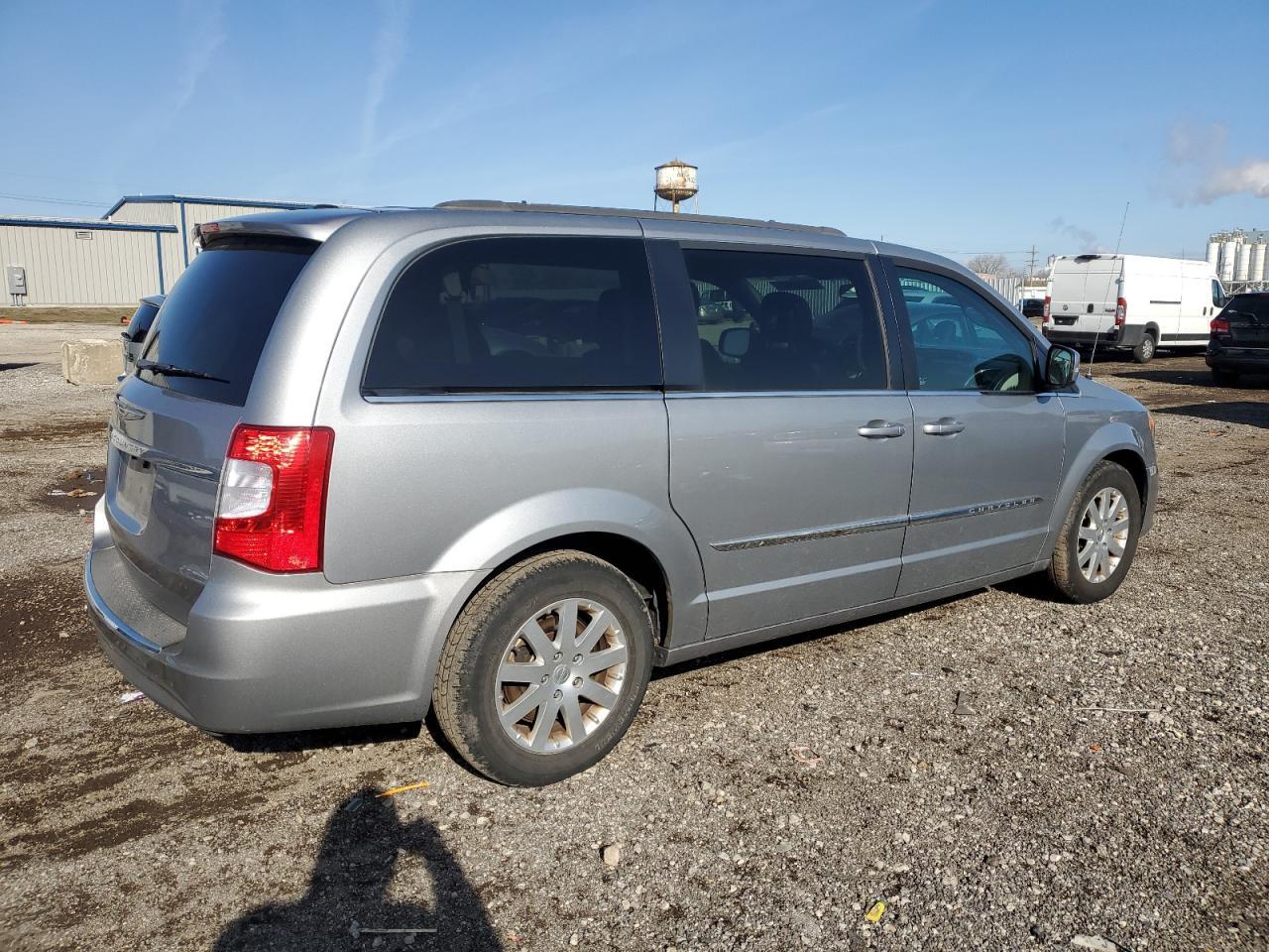 2014 Chrysler Town & Country Touring - Фото 3