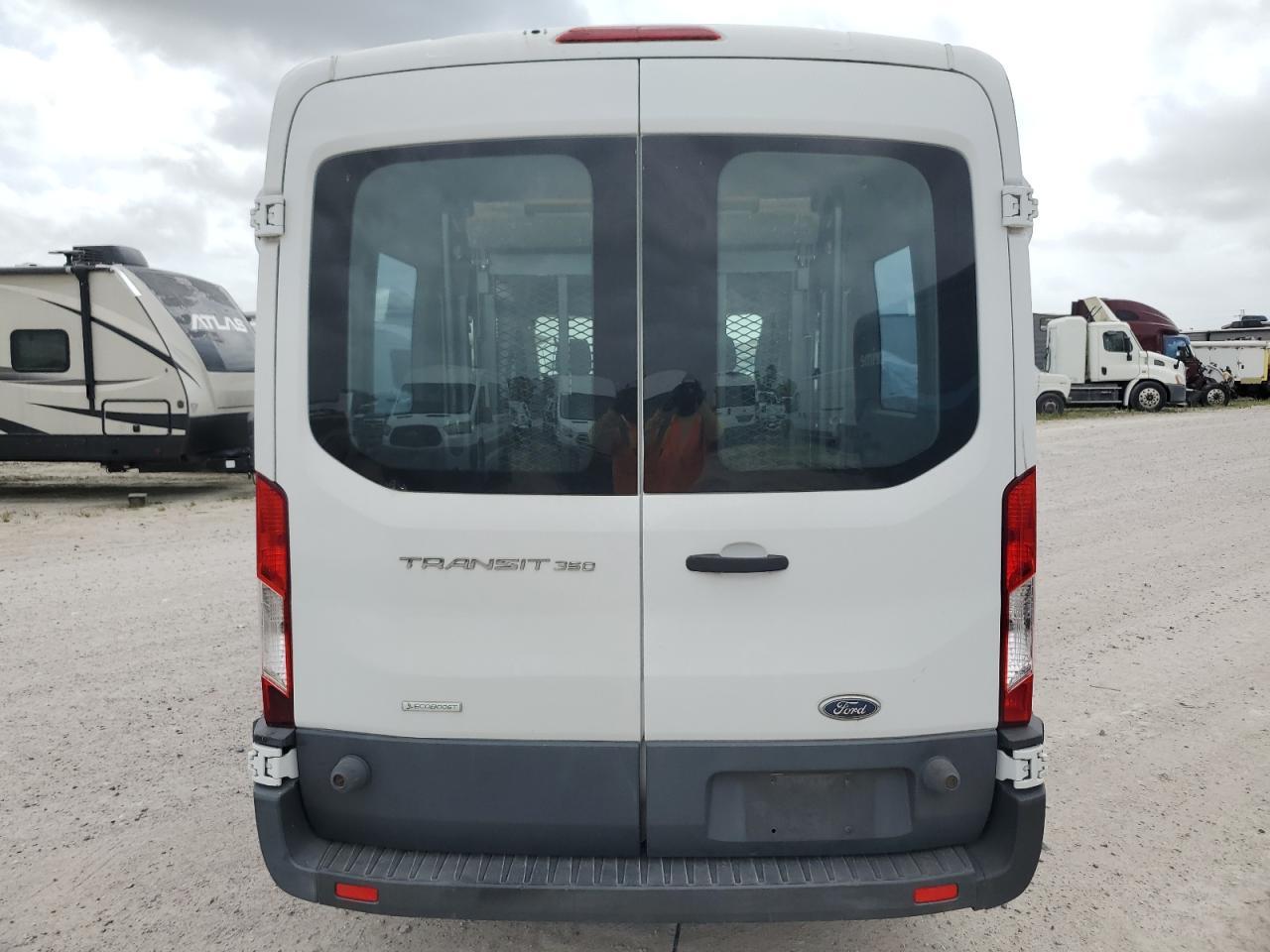 2015 Ford Transit T-350 - Image 6