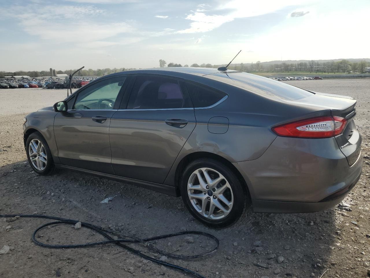 2013 Ford Fusion Se - Image 2