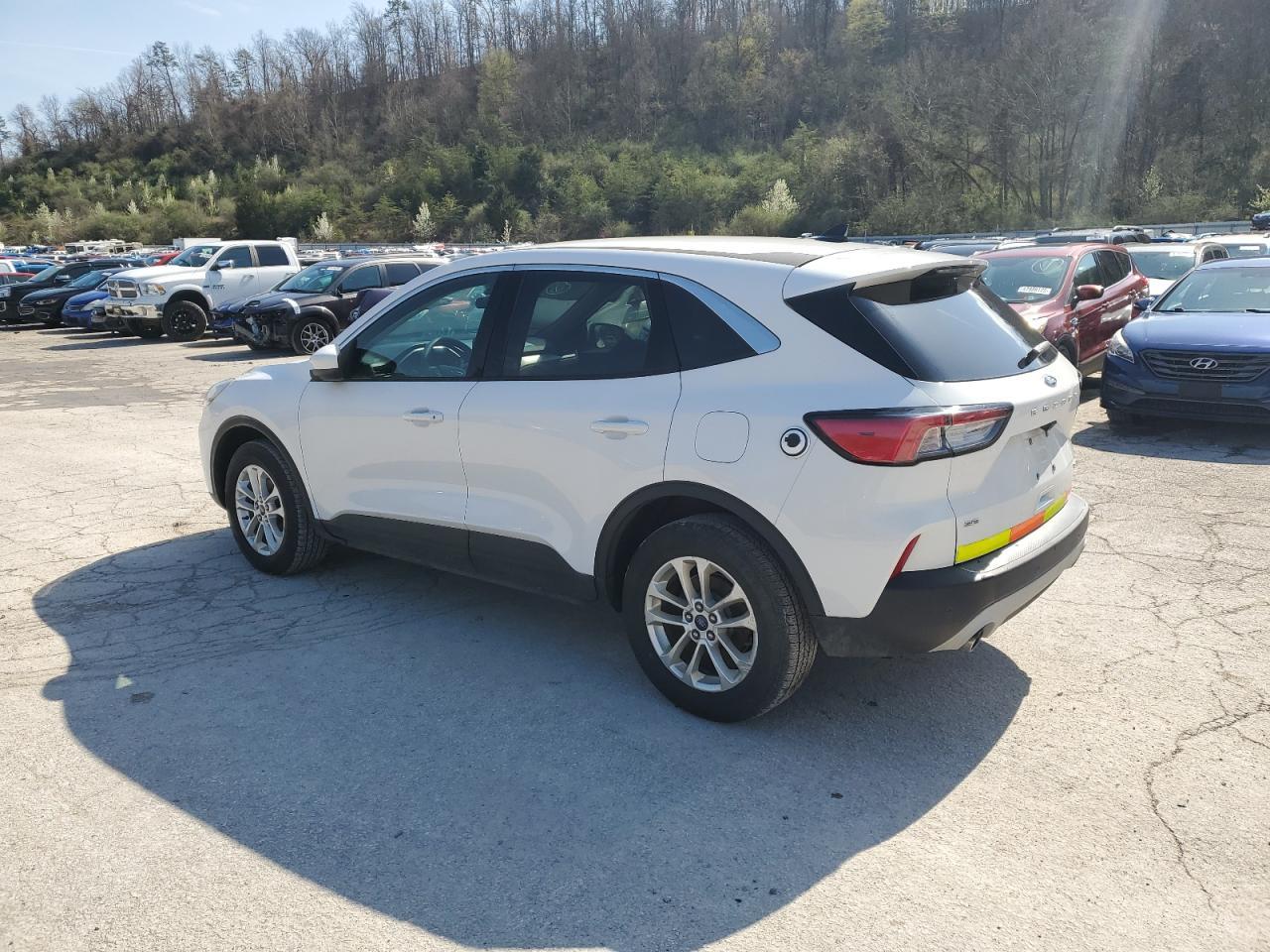 2020 Ford Escape Se - Фото 2