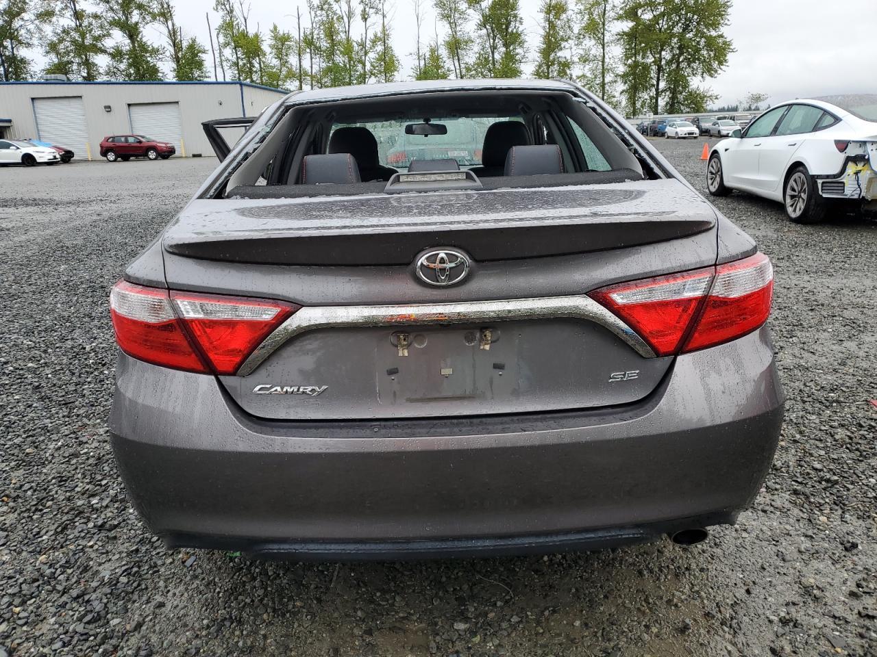2016 Toyota Camry Le - Image 6