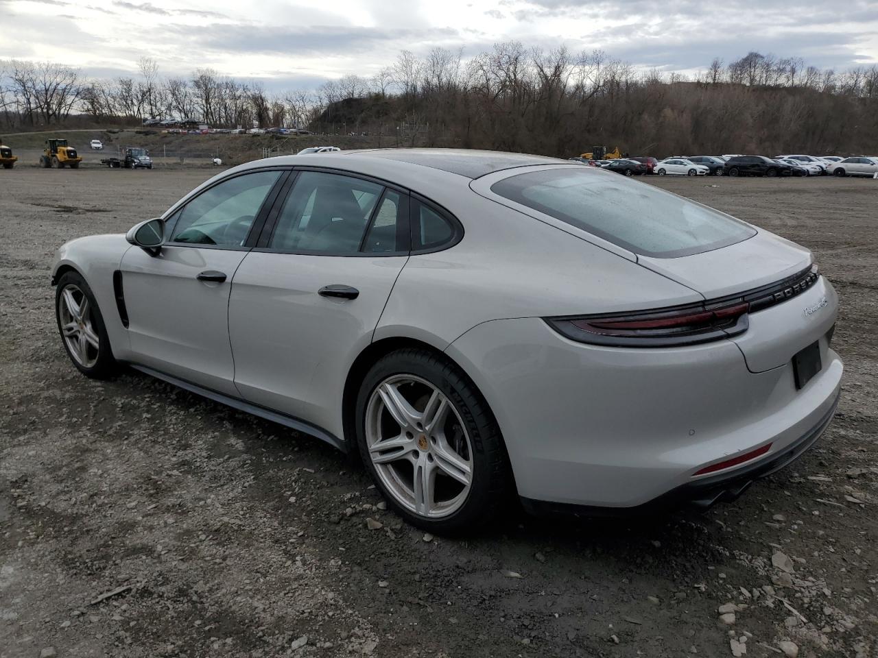 2019 Porsche Panamera Base - Image 2