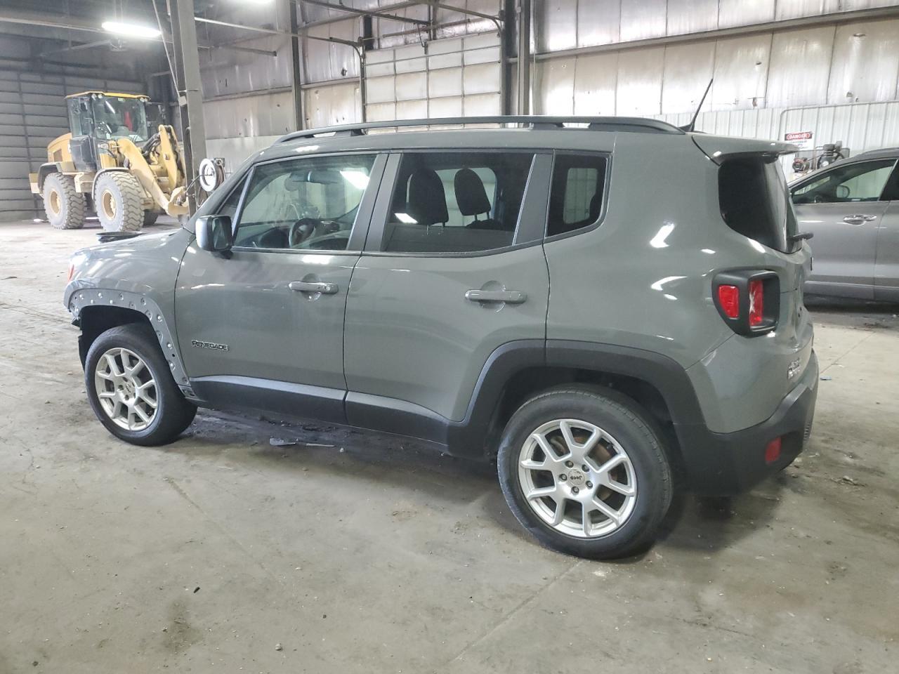 2022 Jeep Renegade Latitude - Фото 2