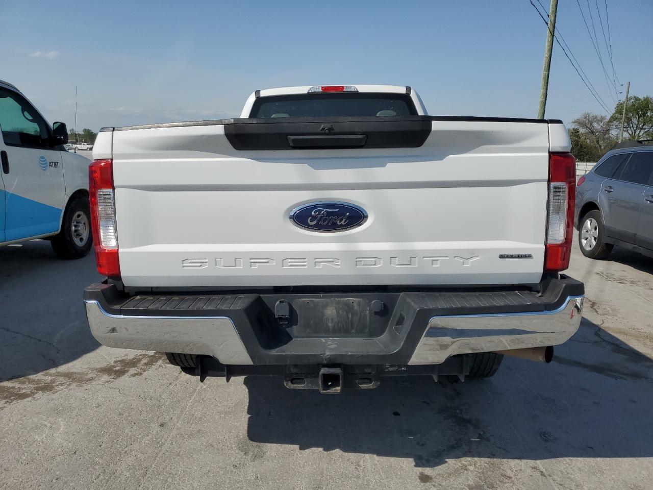 2018 Ford F250 Super Duty - Image 6