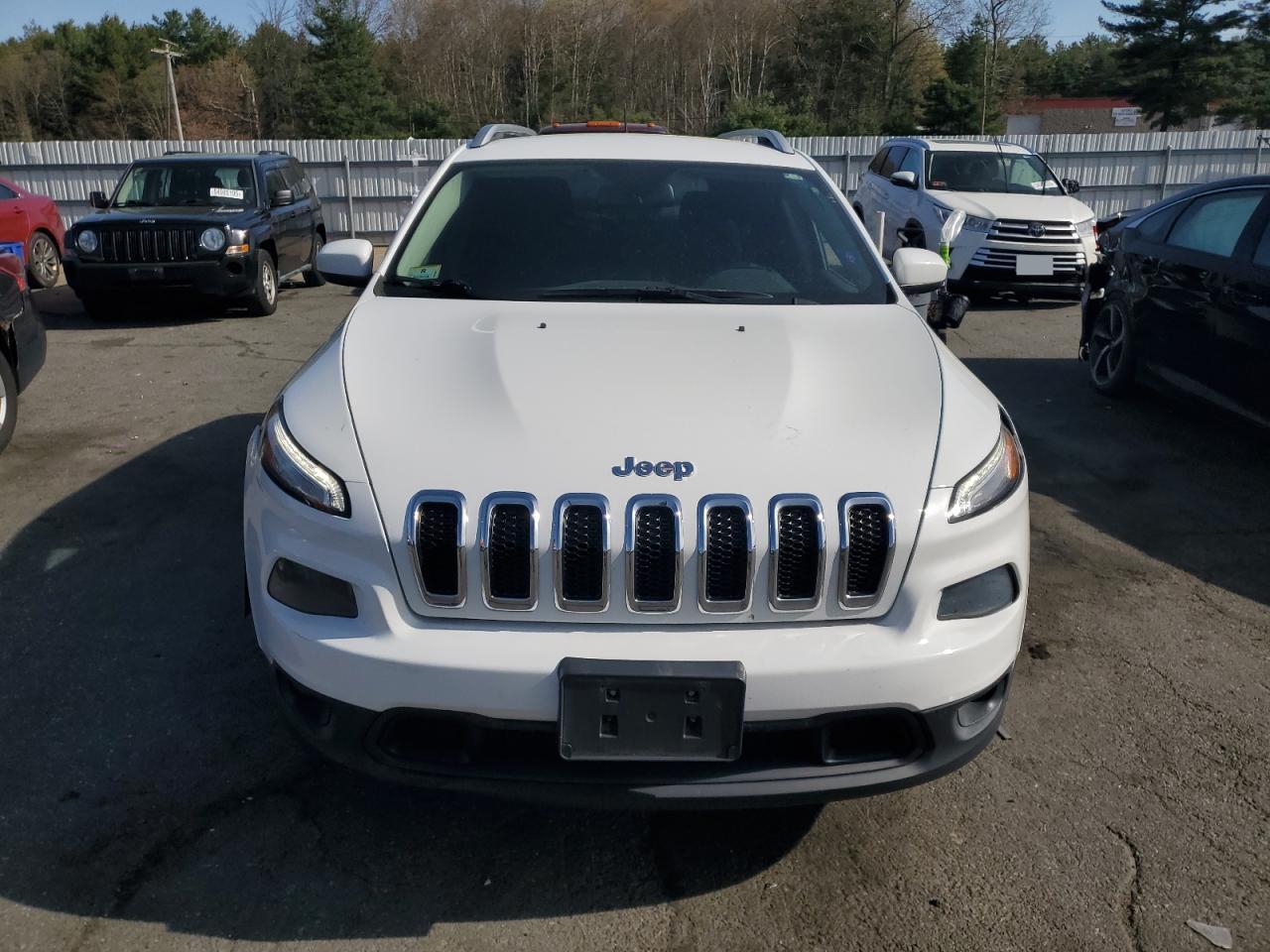 2015 Jeep Cherokee Latitude - Image 5