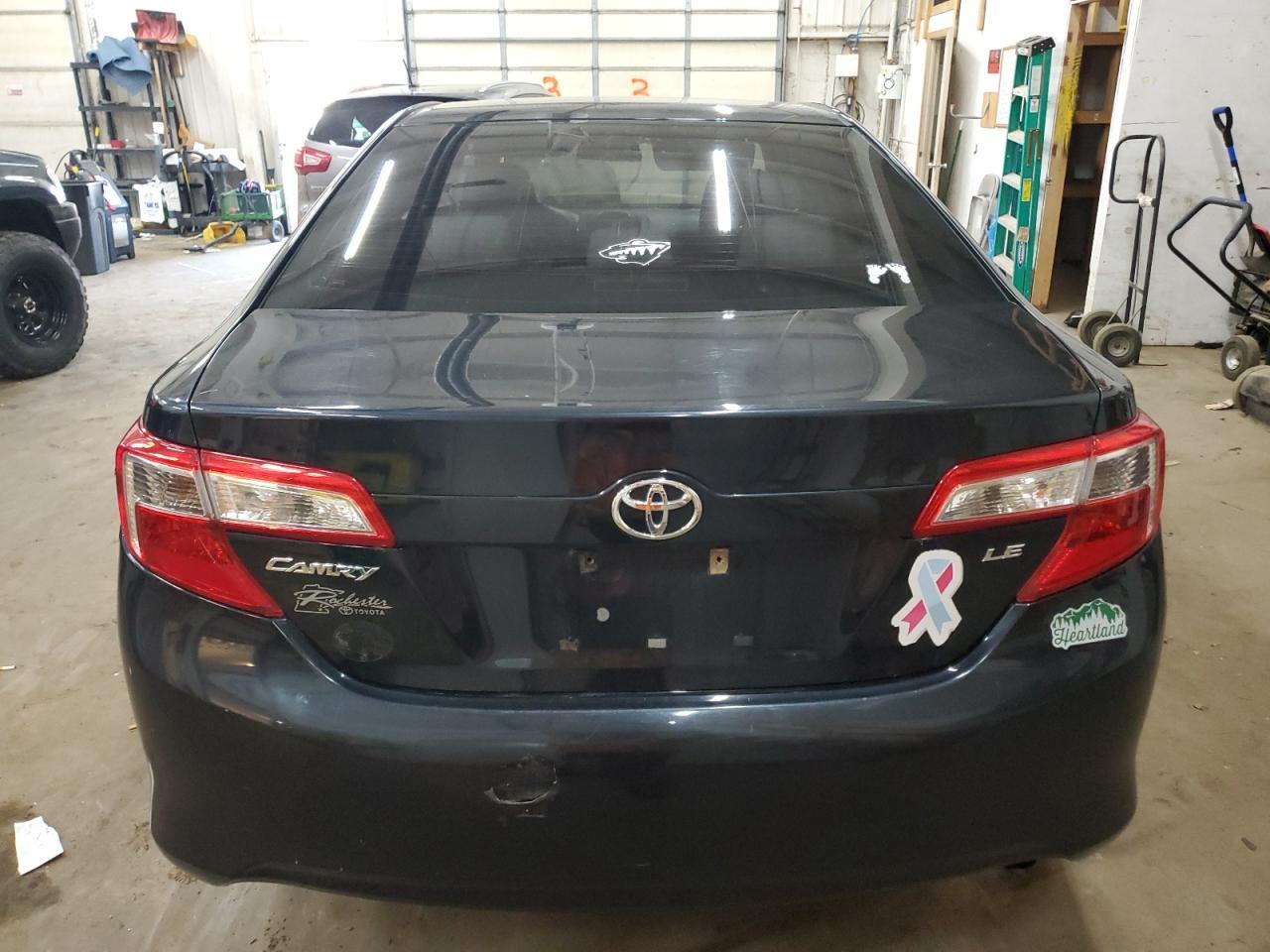 2012 Toyota Camry Base - Фото 6