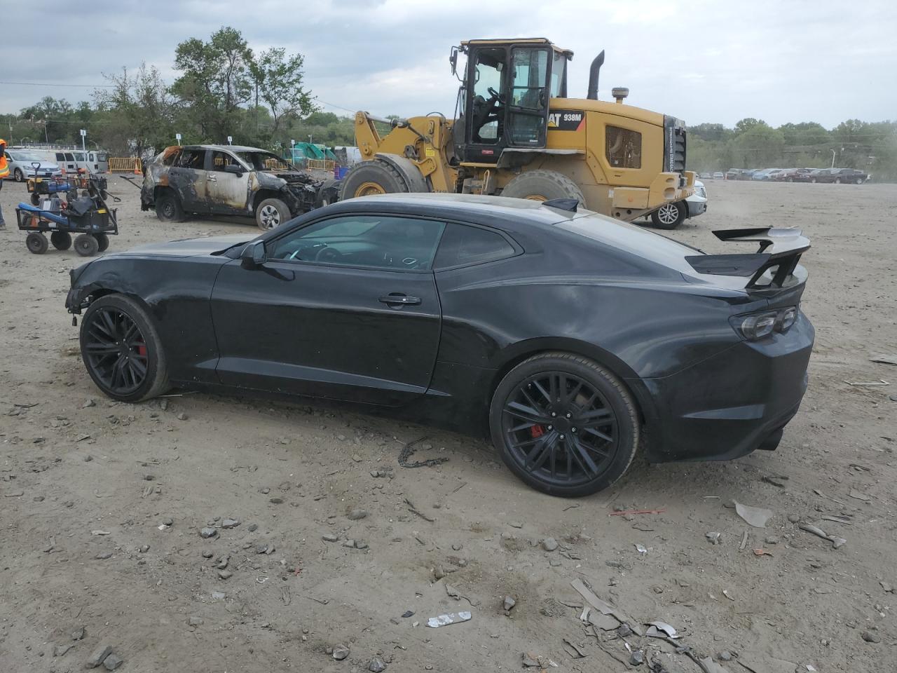 2022 Chevrolet Camaro Lt1 - Фото 2