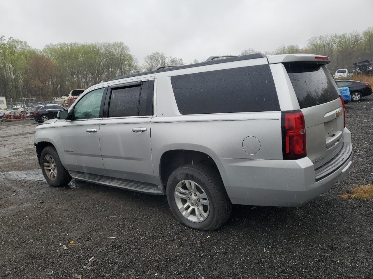 2015 Chevrolet Suburban C1500 Lt - Image 2