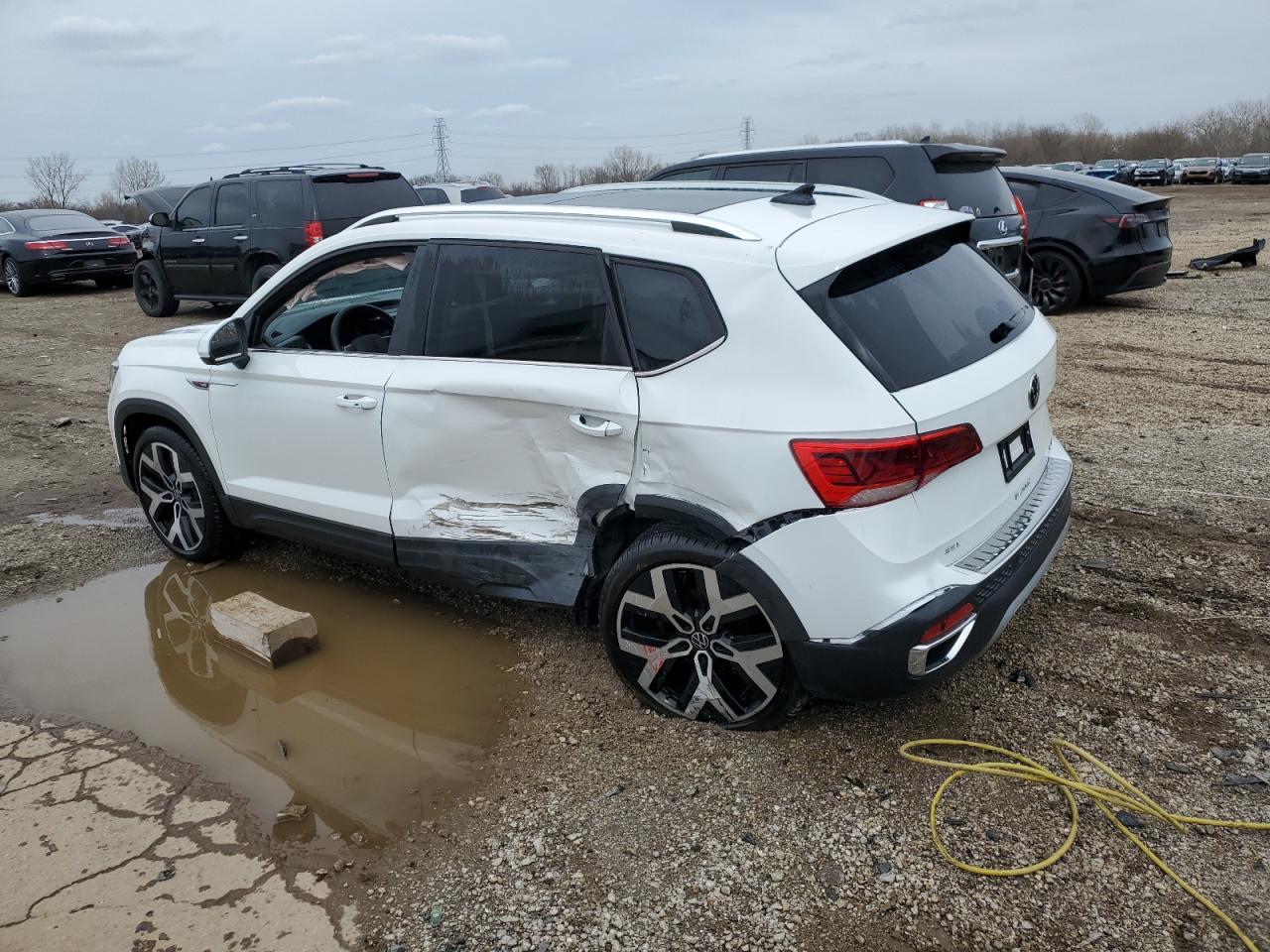 2023 Volkswagen Taos Sel - Фото 2