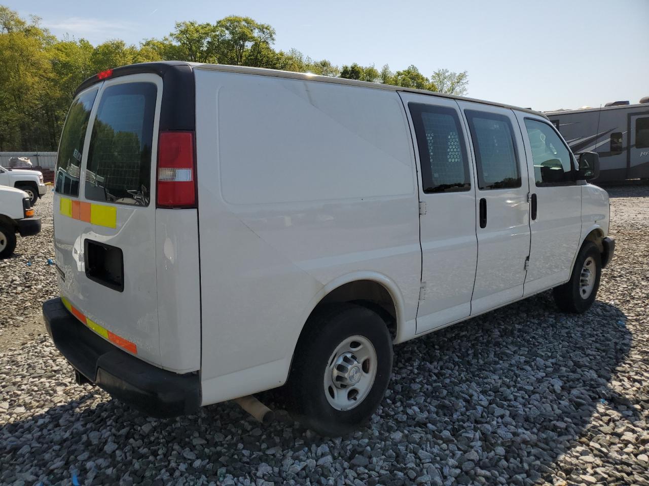 2016 Chevrolet Express G2500 - Image 3