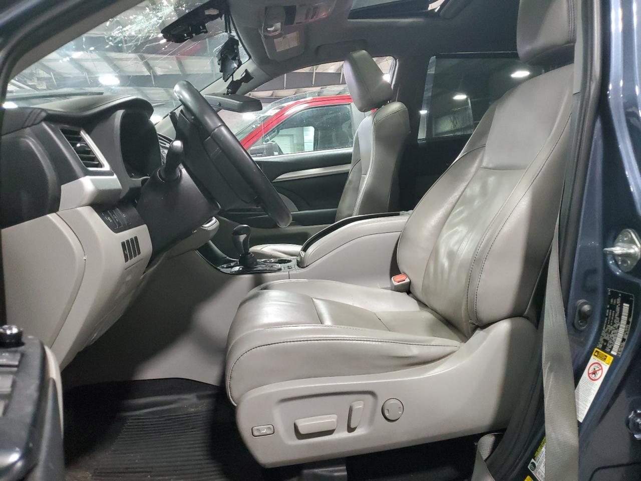 2019 Toyota Highlander Se - Фото 7