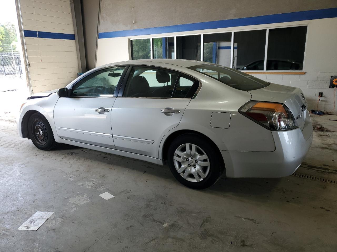 2012 Nissan Altima Base - Фото 2