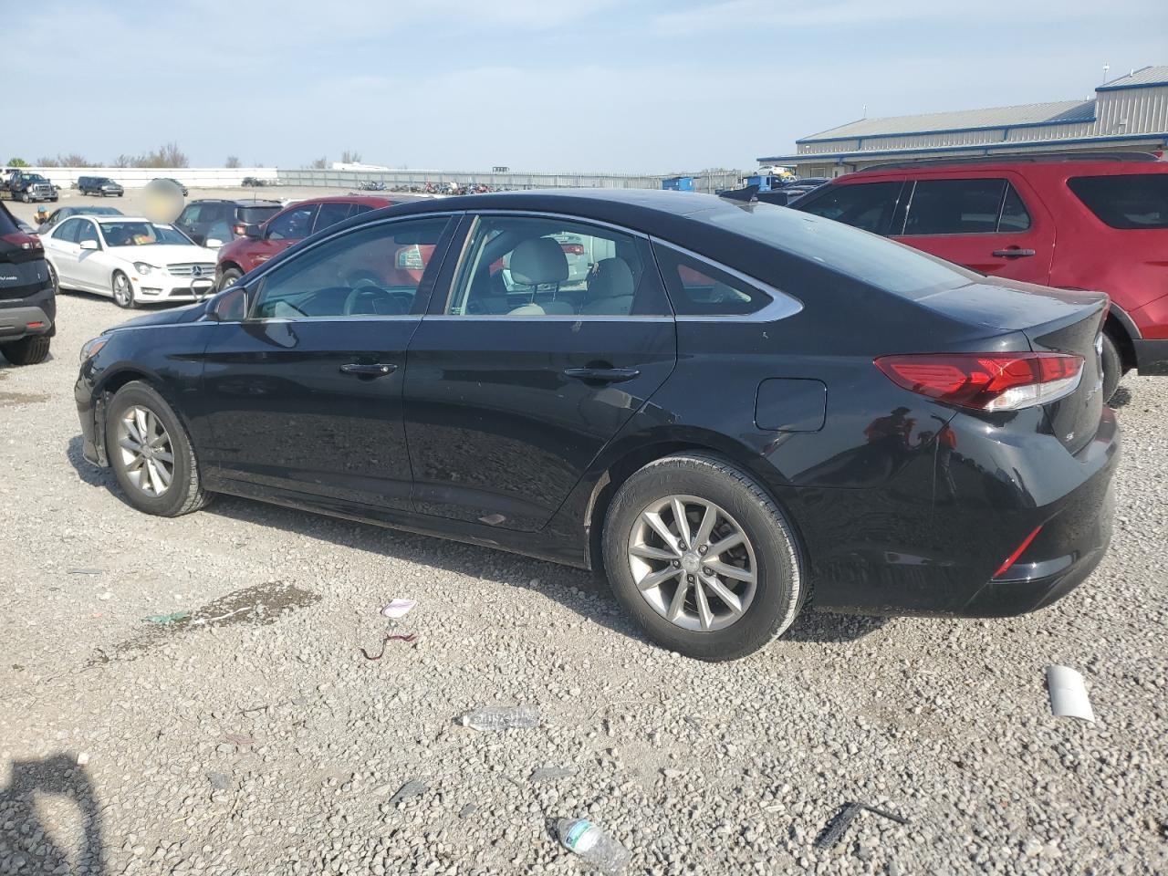 2018 Hyundai Sonata Se - Image 2