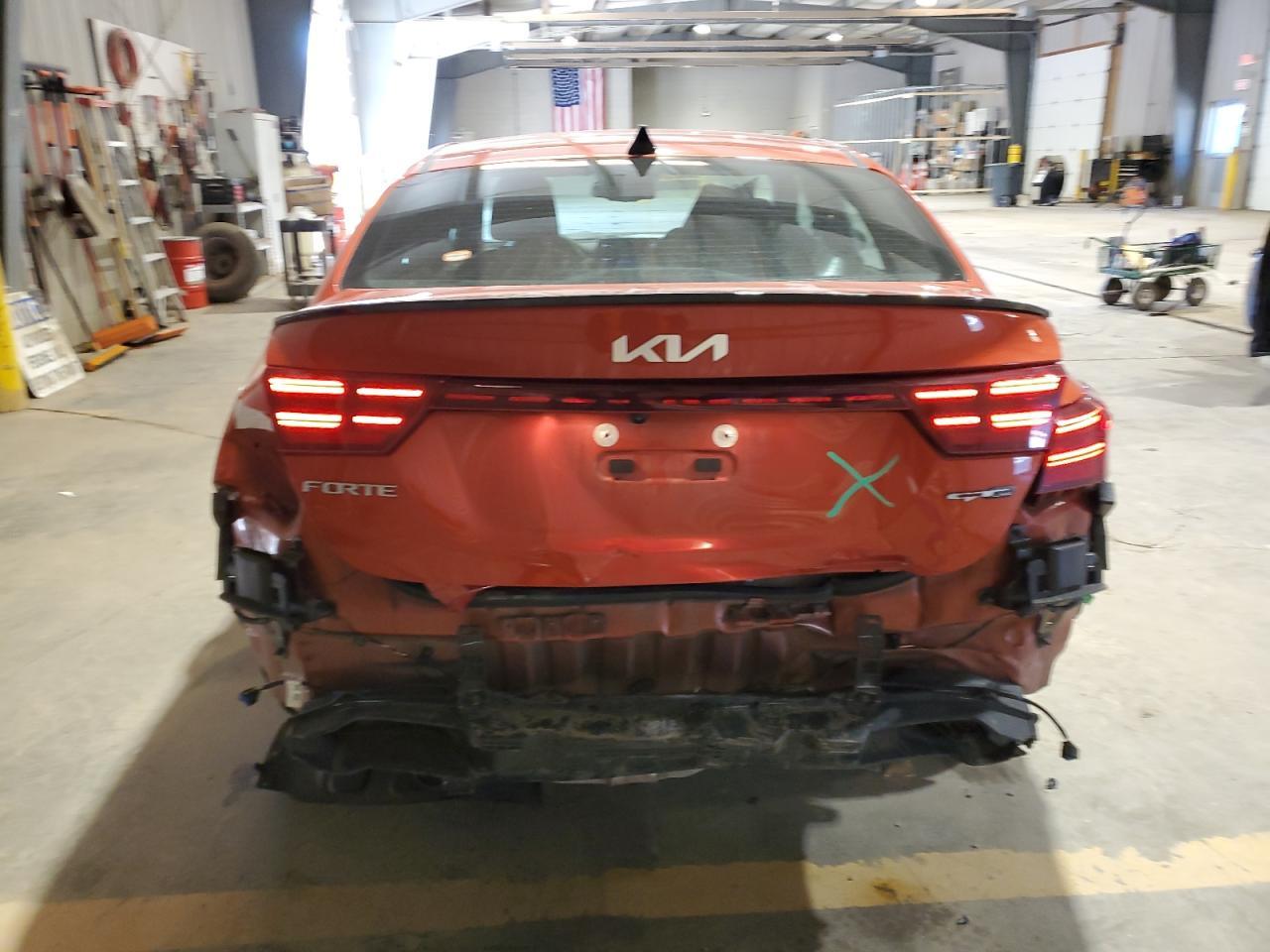 2022 Kia Forte Gt Line - Фото 6