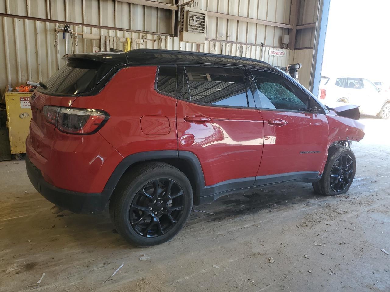 2023 Jeep Compass Latitude - Фото 3