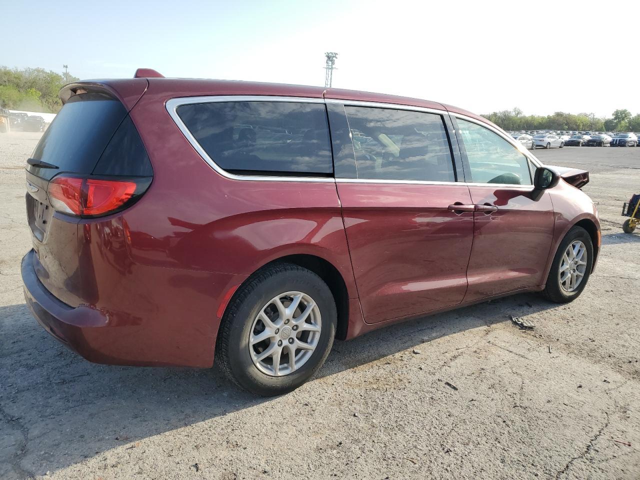 2017 Chrysler Pacifica Lx - Фото 3