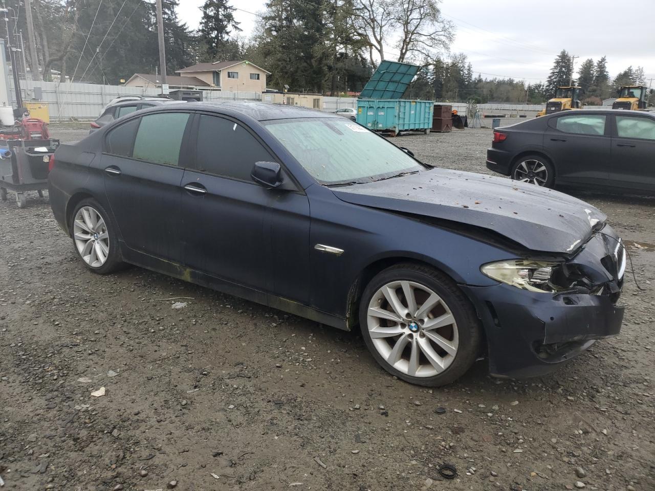 2011 BMW 535 I - Image 4