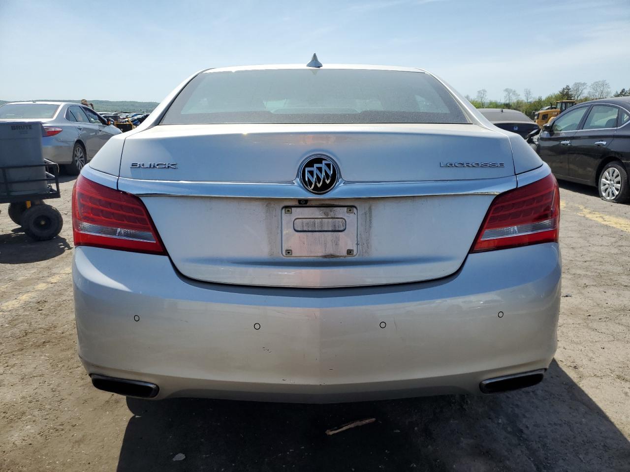 2015 Buick Lacrosse - Image 6