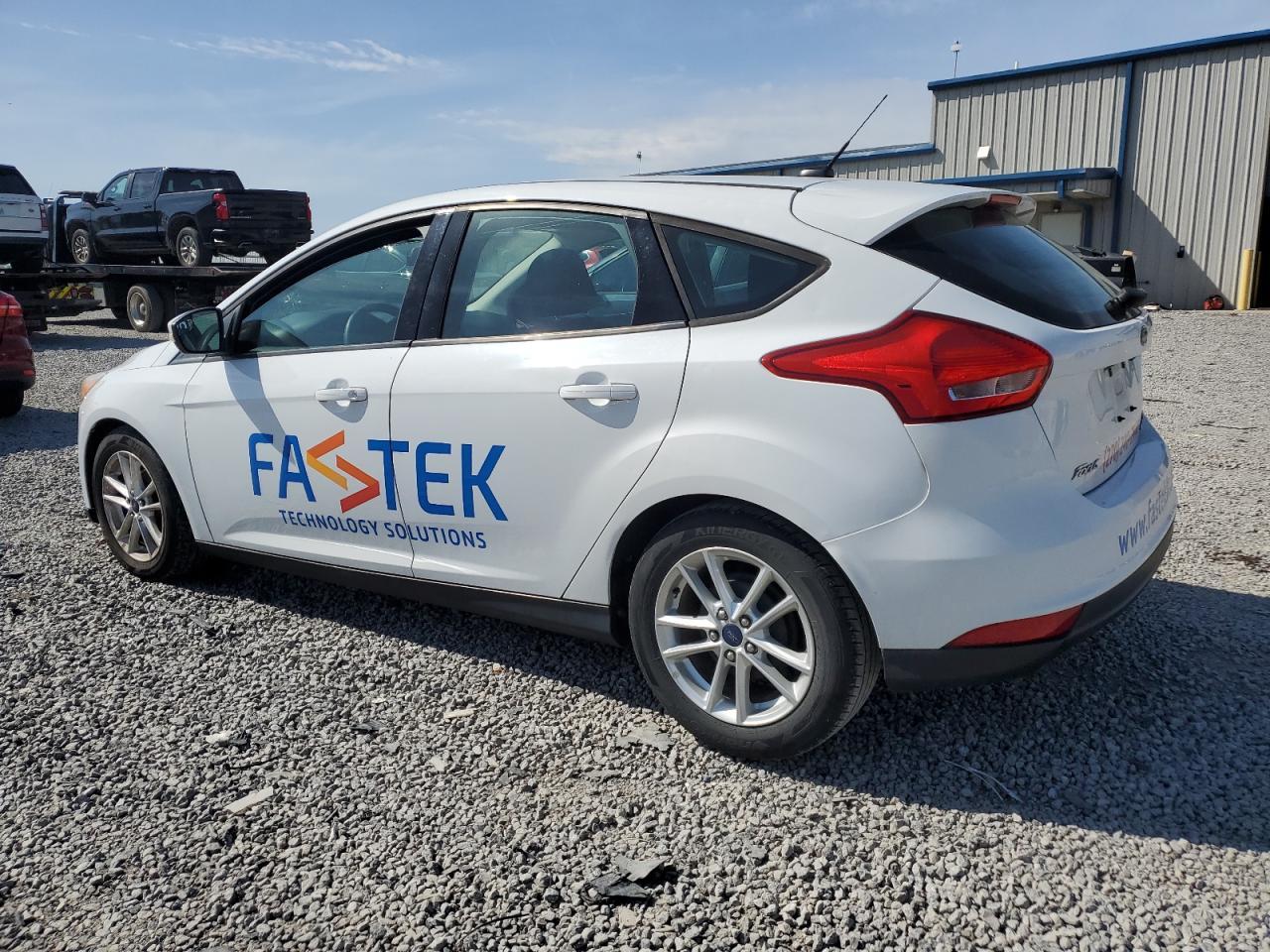 2015 Ford Focus Se - Image 2